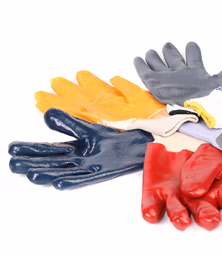 Schutzkleidung & Handschuhe